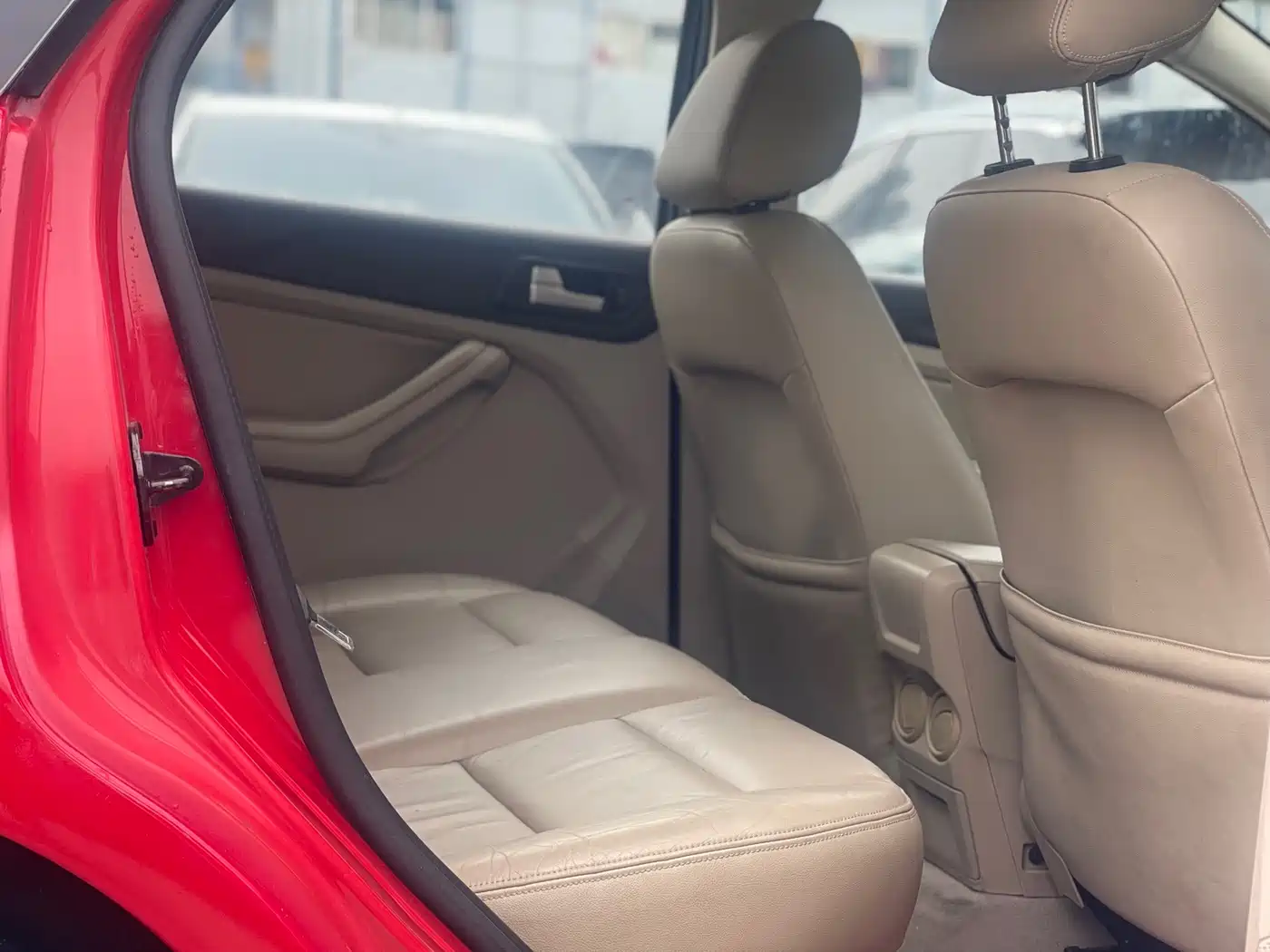 Ford Focus 2010 2011 Hatchback 1.8L Automatic Fashion