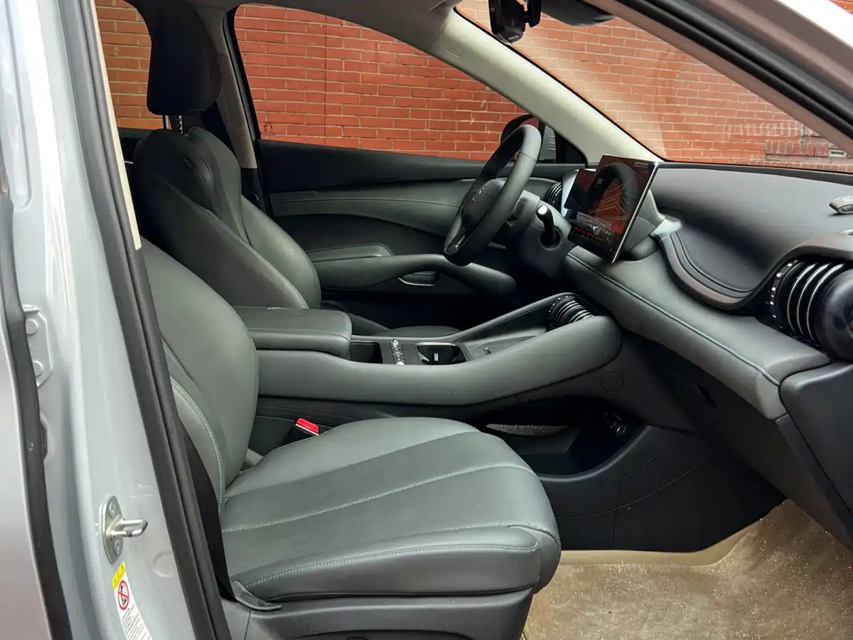 BYD Yuan PLUS 2025 Smart Drive 510KM Surpass Edition фото 12