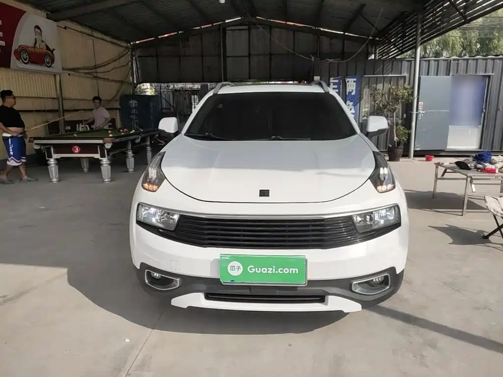 Lynk & Co 01 2017 2017 2.0T 2WD