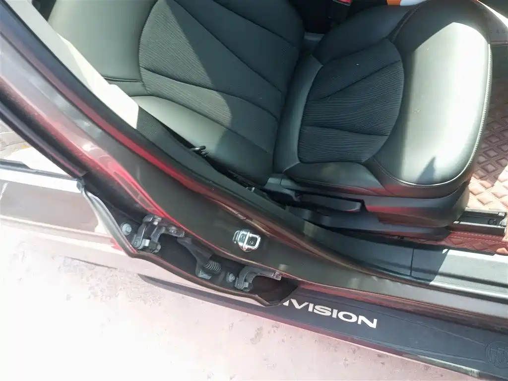 Buick Envision Plus 2016 20T 2WD Leading фото 20