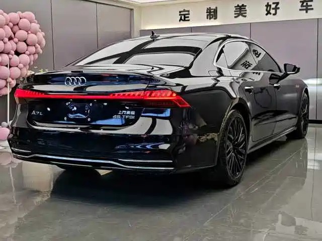 AUDI A7L