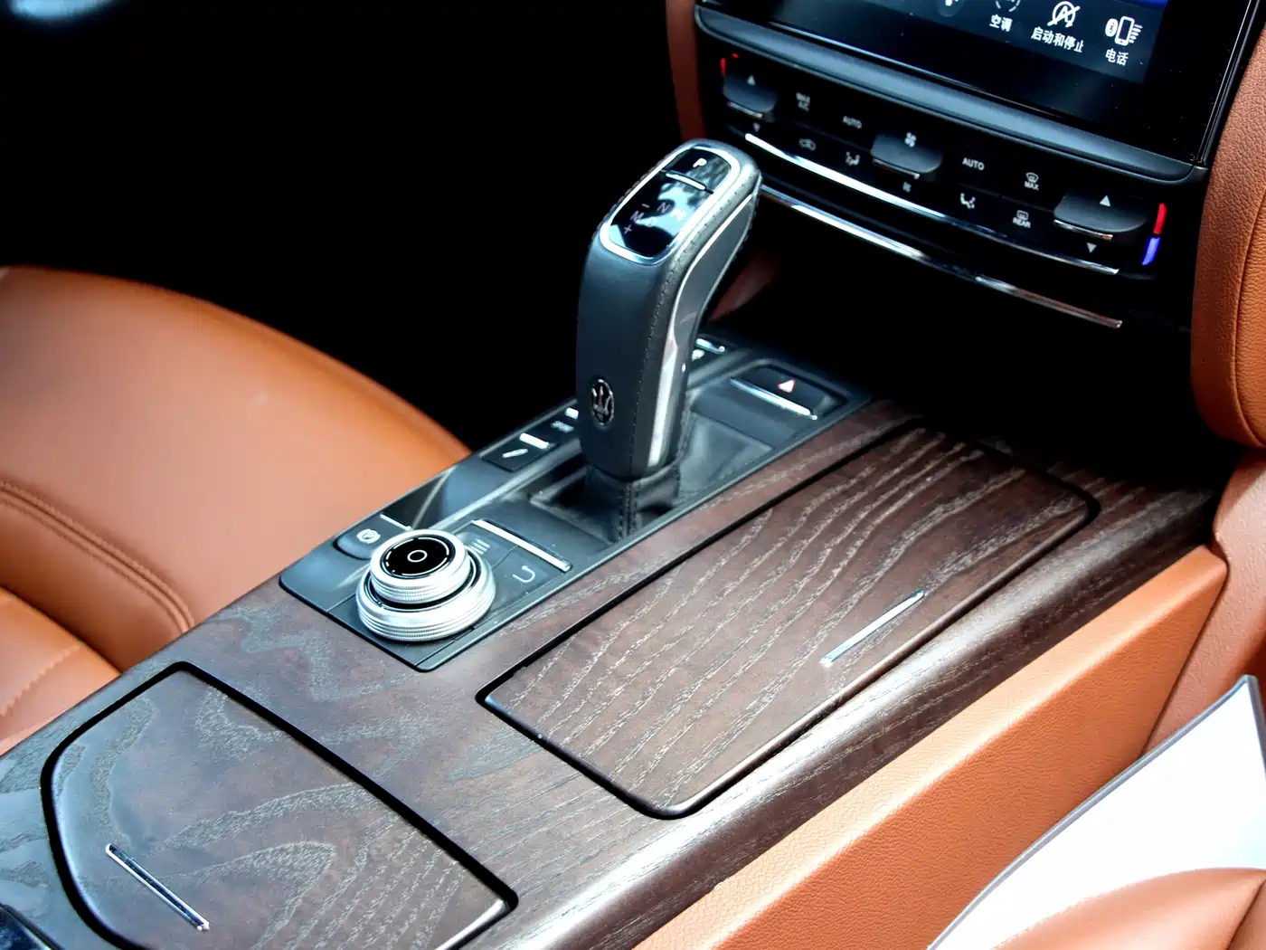 Maserati Quattroporte 2020 3.0T Standard фото 17