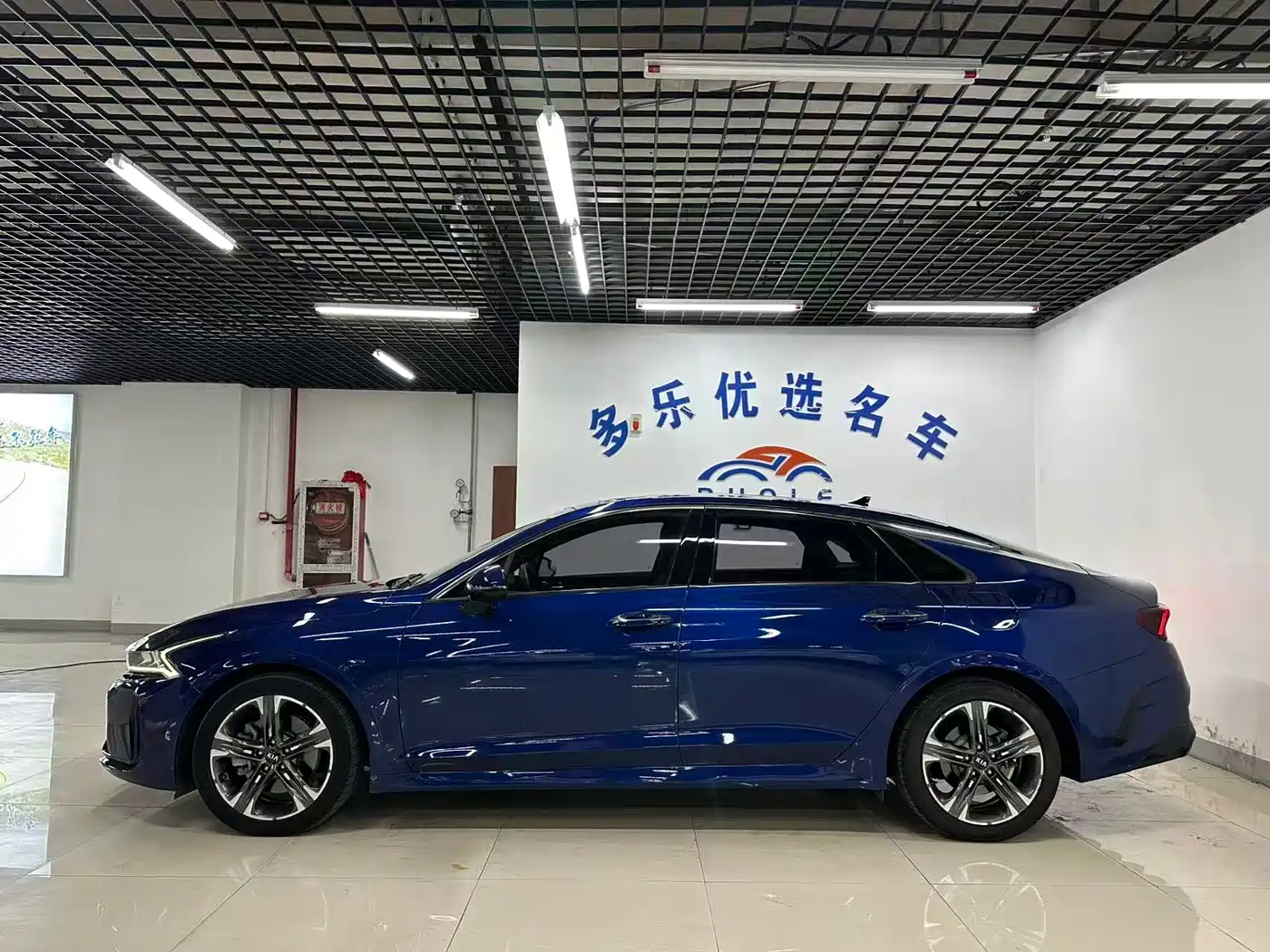 Kia K5 2020 380T GT-Line Premium Tech Version фото 9