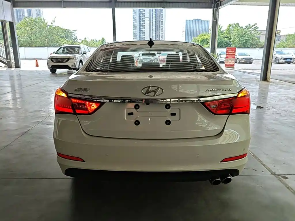 Photo 6 - Hyundai Mistra