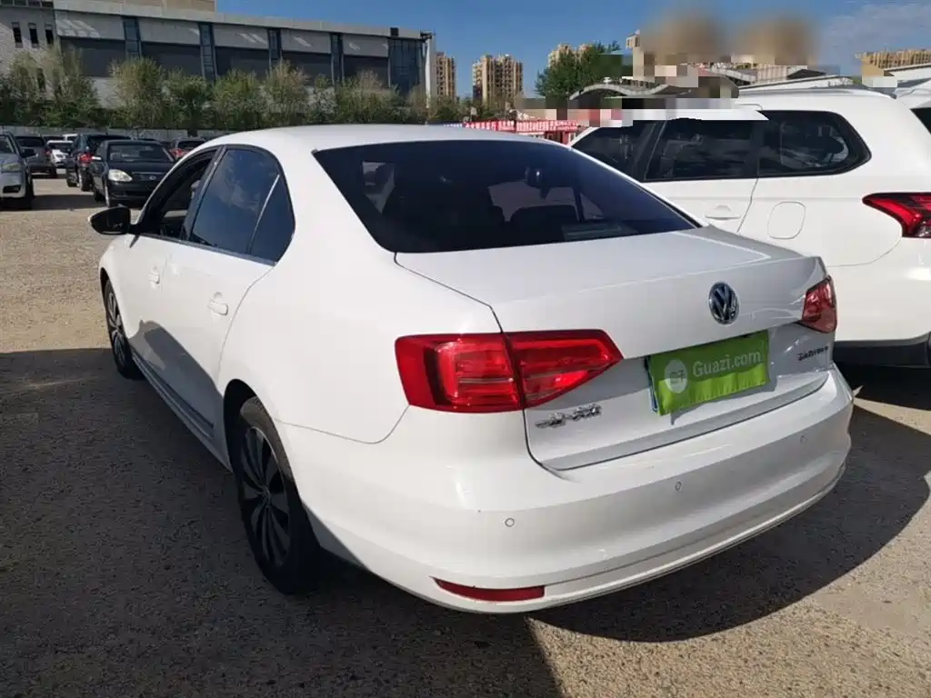 Volkswagen Sagitar 2018 1.6L Automatic Comfort фото 5