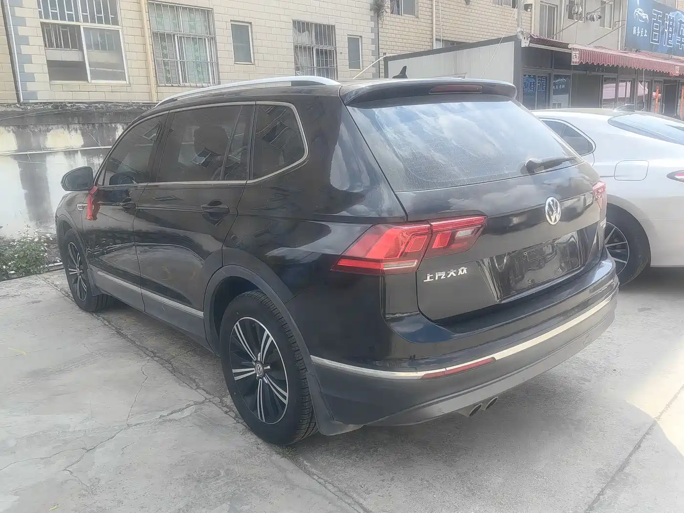 Volkswagen Tiguan L 2019 330TSI Automatic 2WD Panorama Comfort Edition China VI фото 16