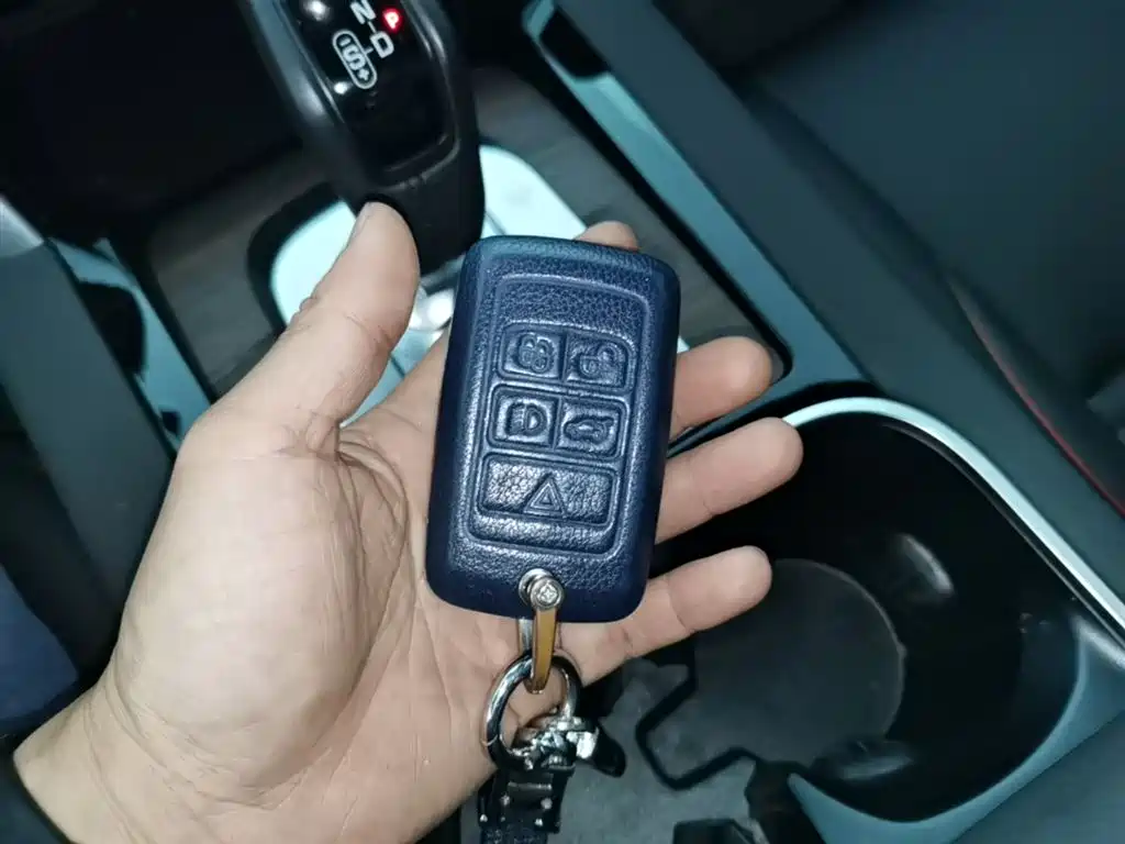 Land Rover Discovery Sport 2022 Model Facelift 249PS R-Dynamic S Performance Edition 5-seater фото 9