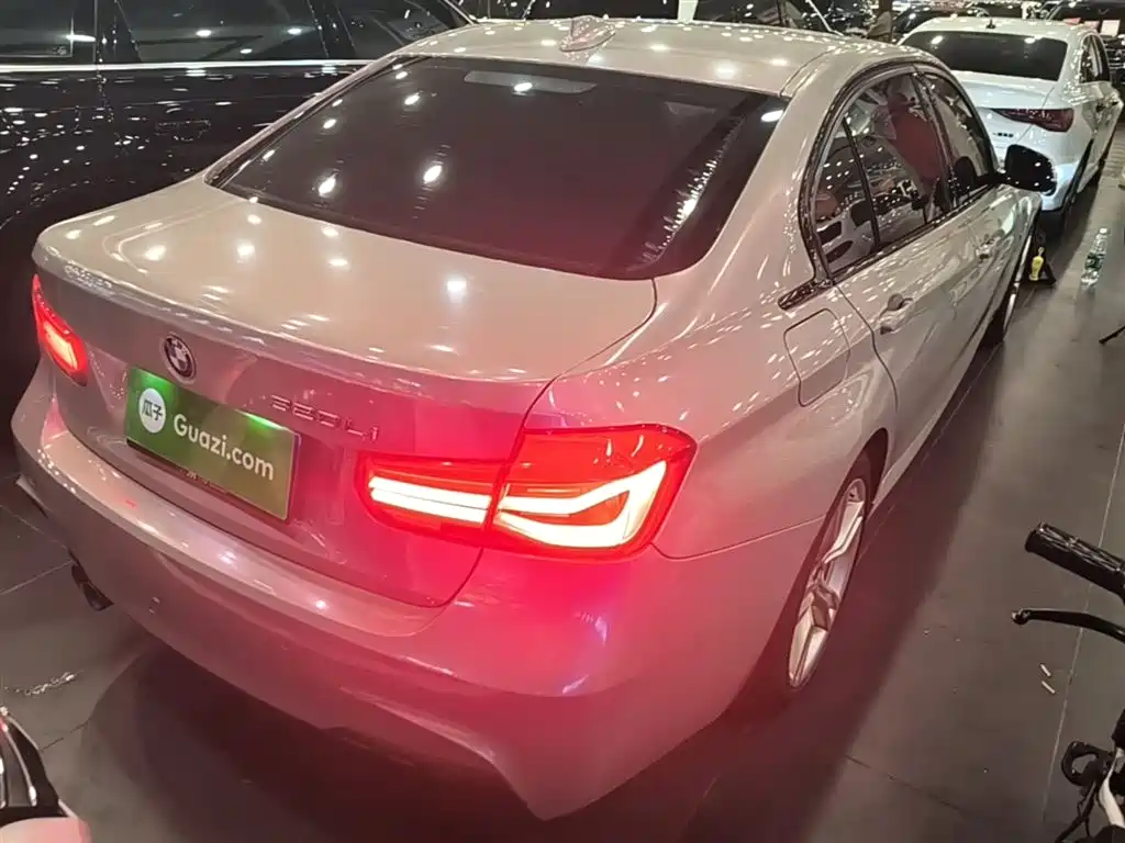 BMW 3 Series 2017 320Li M Sport фото 7