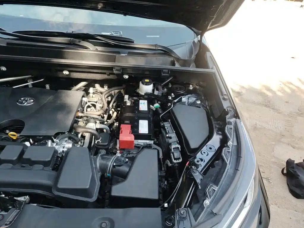 Toyota RAV4 2025 2024 2.0L CVT FWD Urban Edition