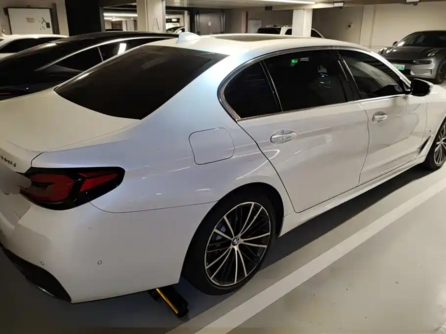 BMW 5 Series 2021 Facelift 530Li Leading M Sport Package фото 3