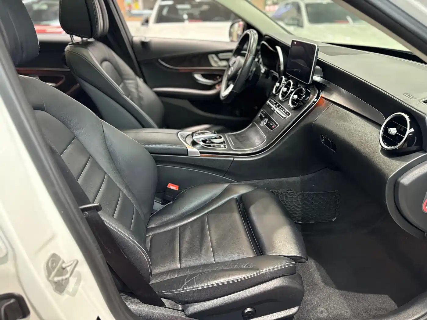 Mercedes-Benz C-Class 2015 C 300 L Sport фото 38