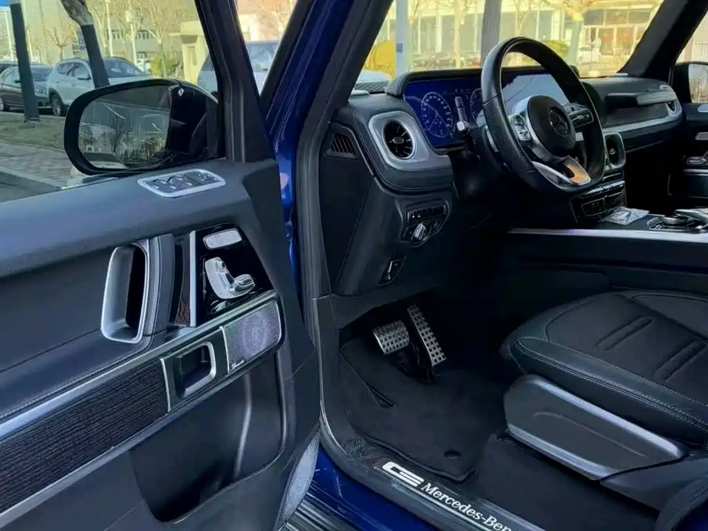 MERCEDES-BENZ G-CLASS