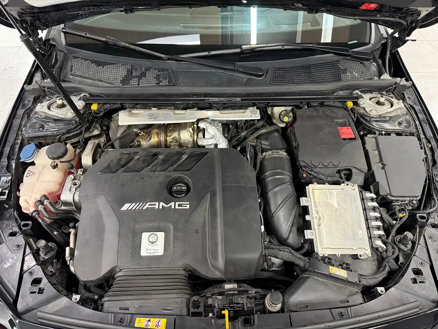 Mercedes-Benz CLA AMG 2022 AMG CLA 45 S 4MATIC+ 55th Anniversary Edition фото 19