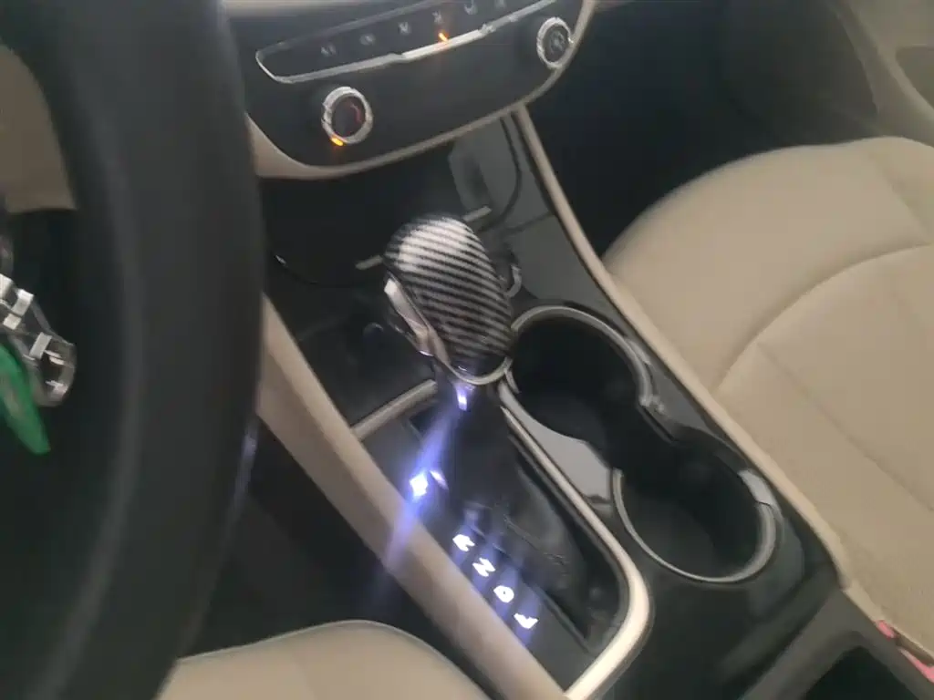 Buick Verano 2015 Sedan 15S Automatic Progressive фото 14