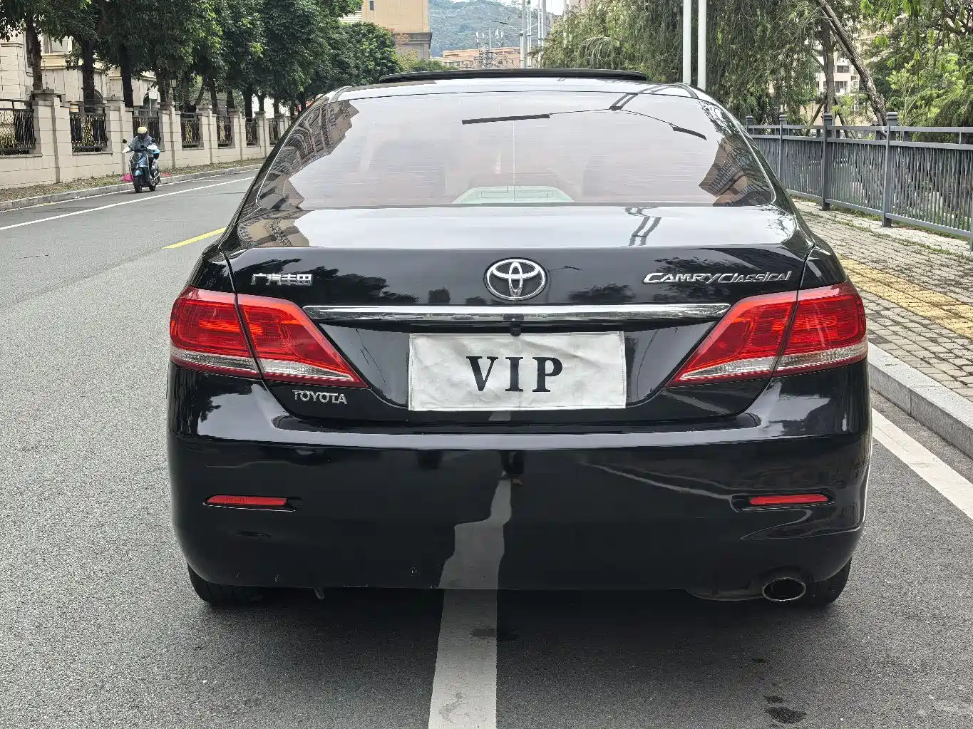 Toyota Camry 2013 200G Classic Luxury Edition фото 5