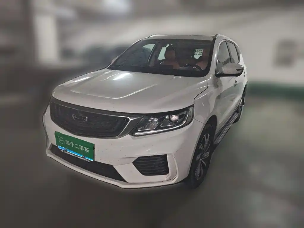 Фото 1 - Geely Emgrand X6