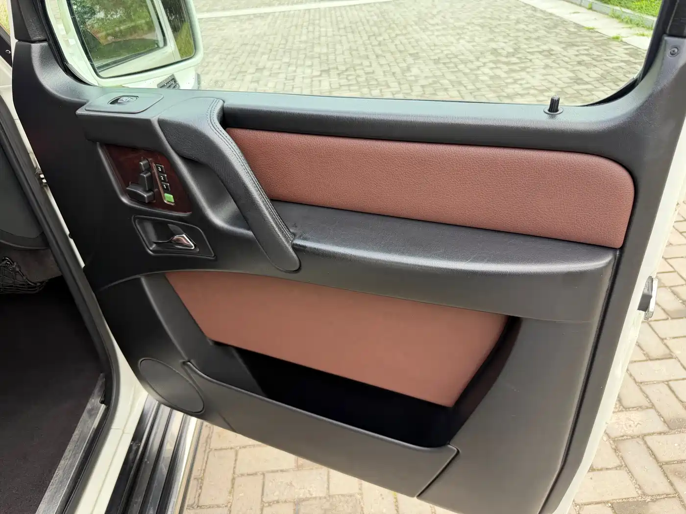 Mercedes-Benz G-Class 2010 G 500 фото 24