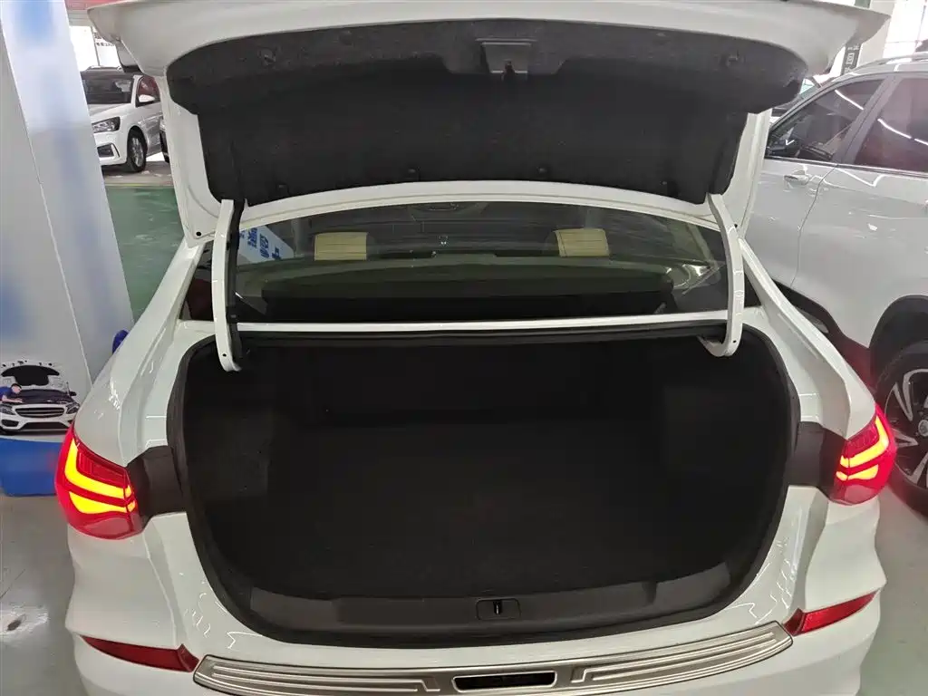 Chevrolet Monza 2020 320 Auto Comfort Edition фото 15
