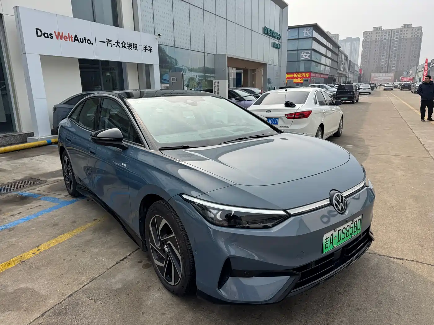 VOLKSWAGEN ID.7 VIZZION