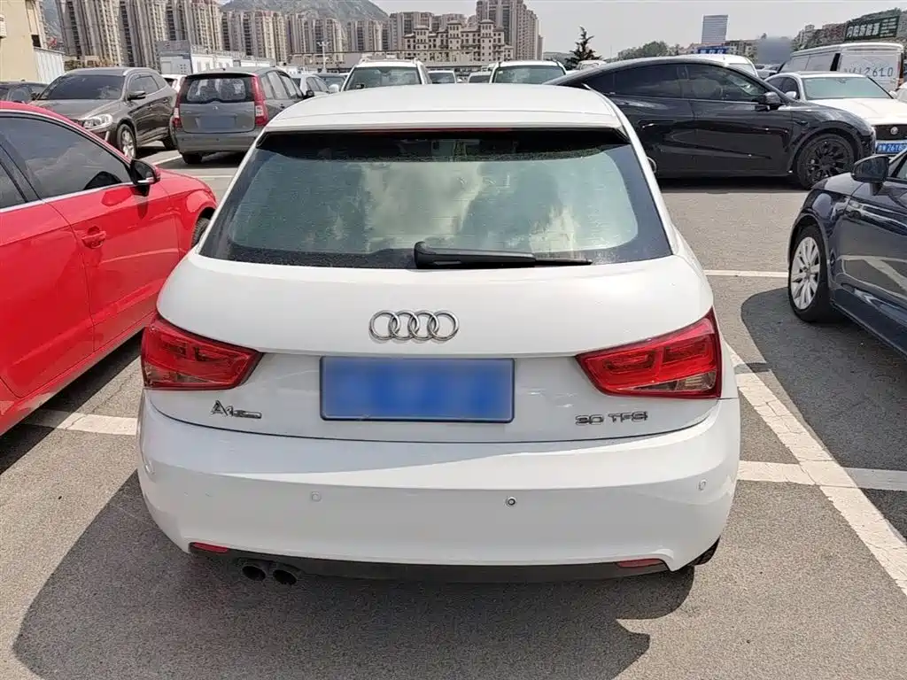 Audi A1 2014 30 TFSI Fashion фото 6