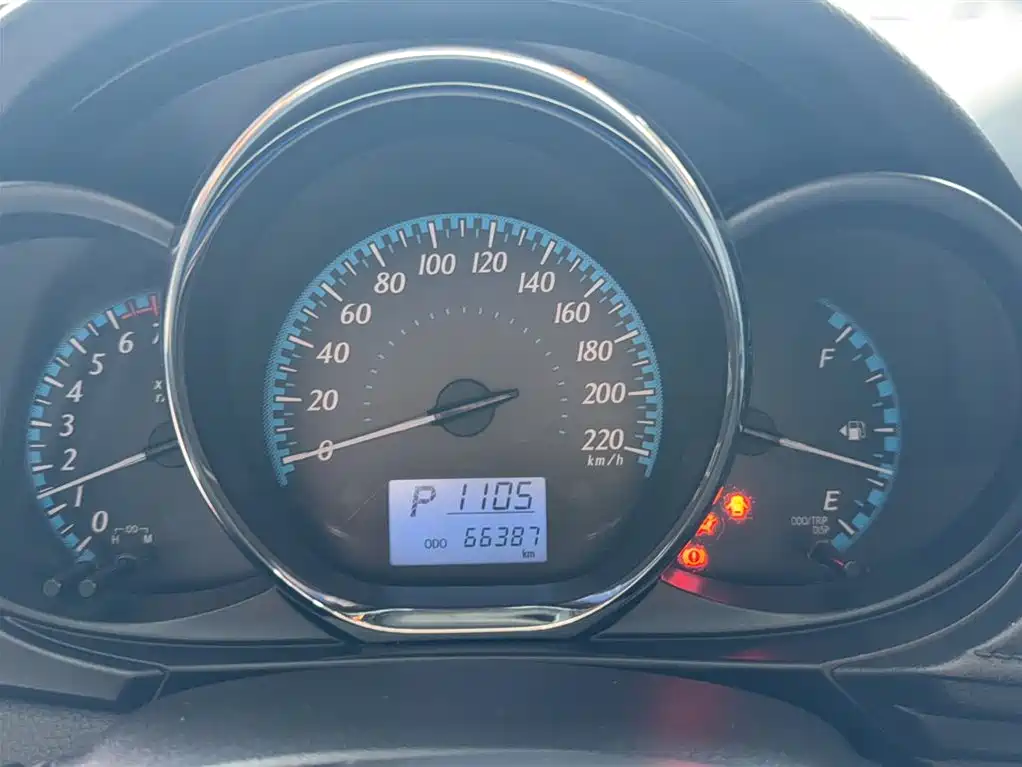 Toyota YARiS L Zhi Xiang 2017 1.5E CVT Charming Edition фото 9