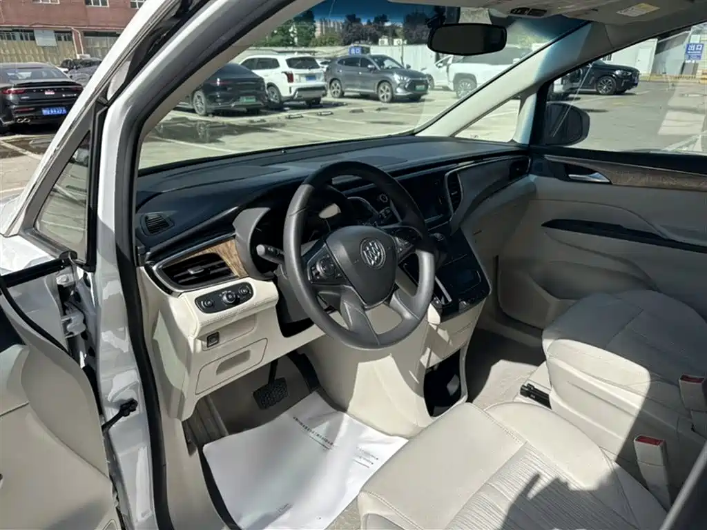 Buick GL8 2017 ES 28T Comfort Type China V фото 18