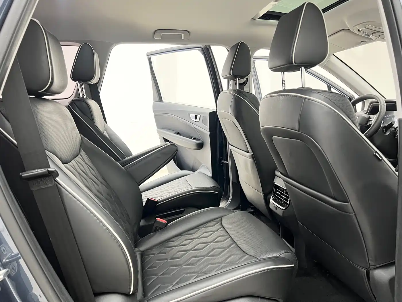 Wuling Motors Wuling Jiachen 2023 2022 1.5T CVT Exclusive Flagship Model
