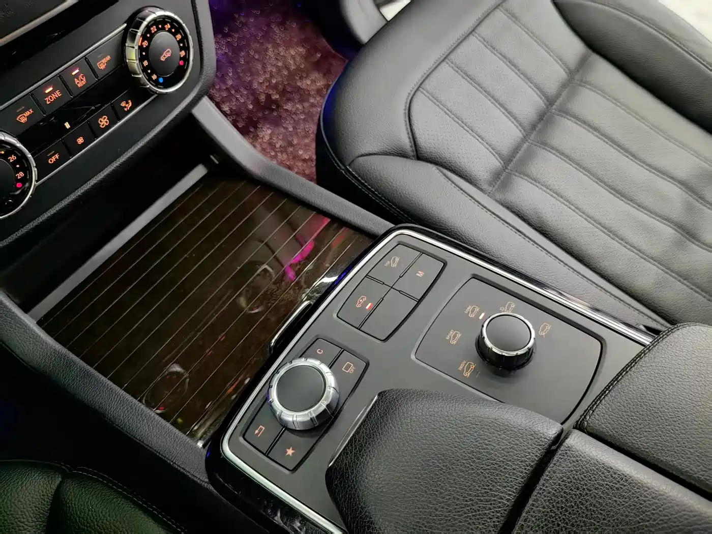 Mercedes-Benz GLS 2017 GLS 400 4MATIC Luxury фото 9