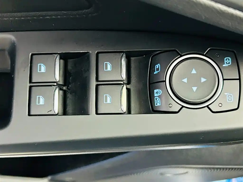 Photo 18 - Ford Focus