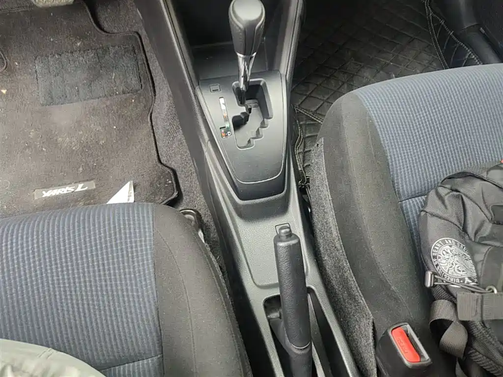Toyota YARiS L Zhi Xuan 2019 1.5E CVT MeiDong Edition China VI фото 14