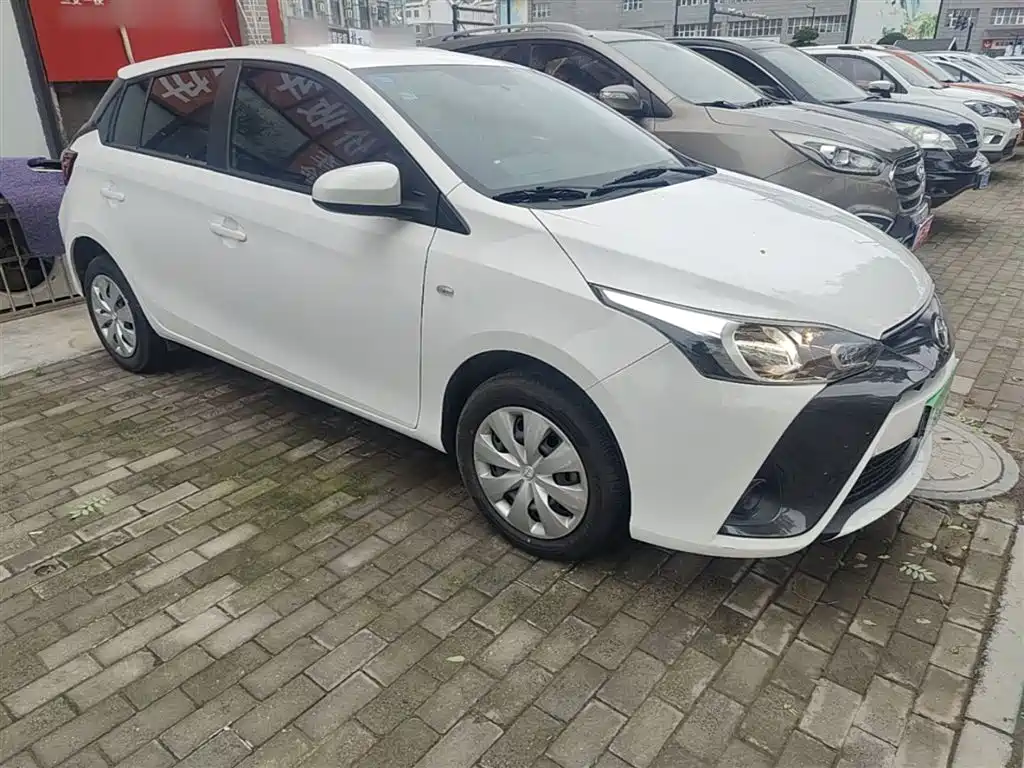 Toyota YARiS L Zhi Xuan 2019 1.5E CVT MeiDong Edition China VI фото 4
