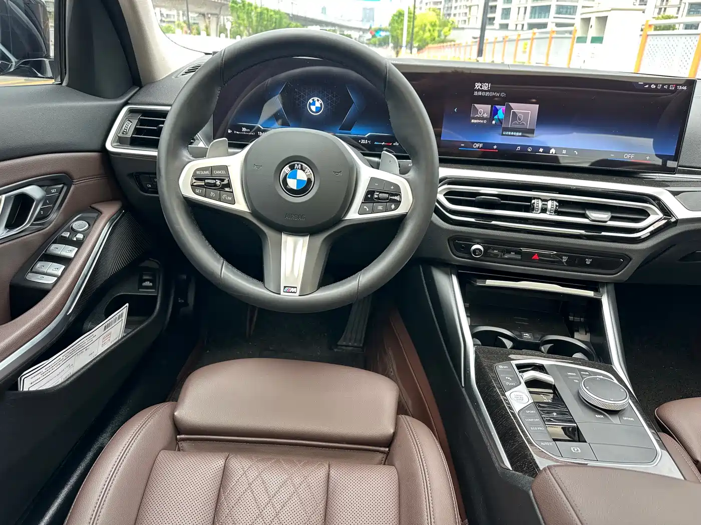 BMW 3 Series 2024 325Li M Sport Package фото 8