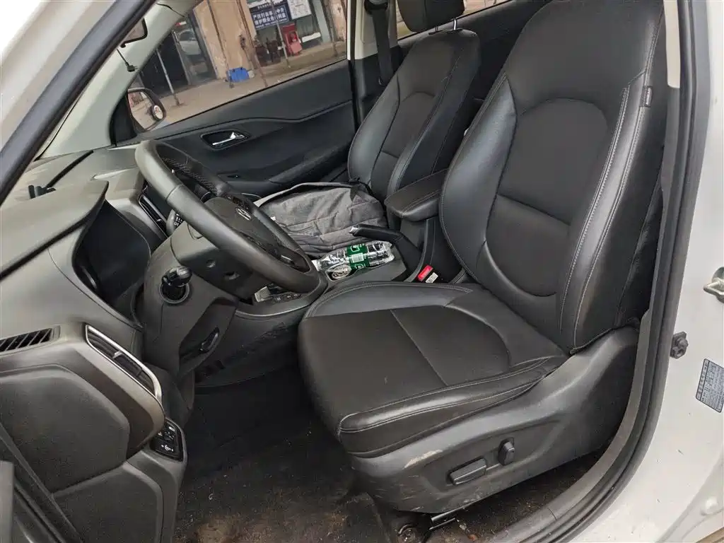 Hyundai Beijing Hyundai ix35 2018 2.0L Automatic 2WD Zhiyong·Enjoyment Edition фото 15