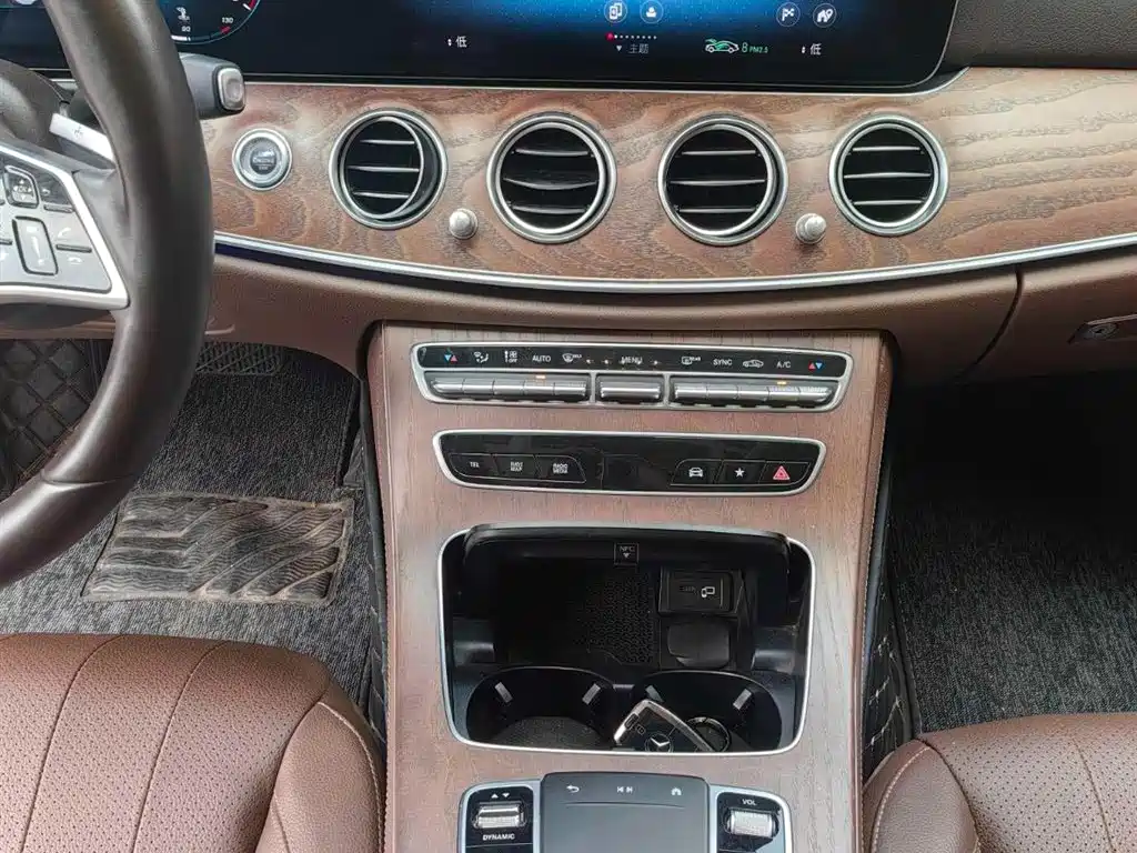 Mercedes-Benz E-Class 2023 E 300 L Fashion фото 10