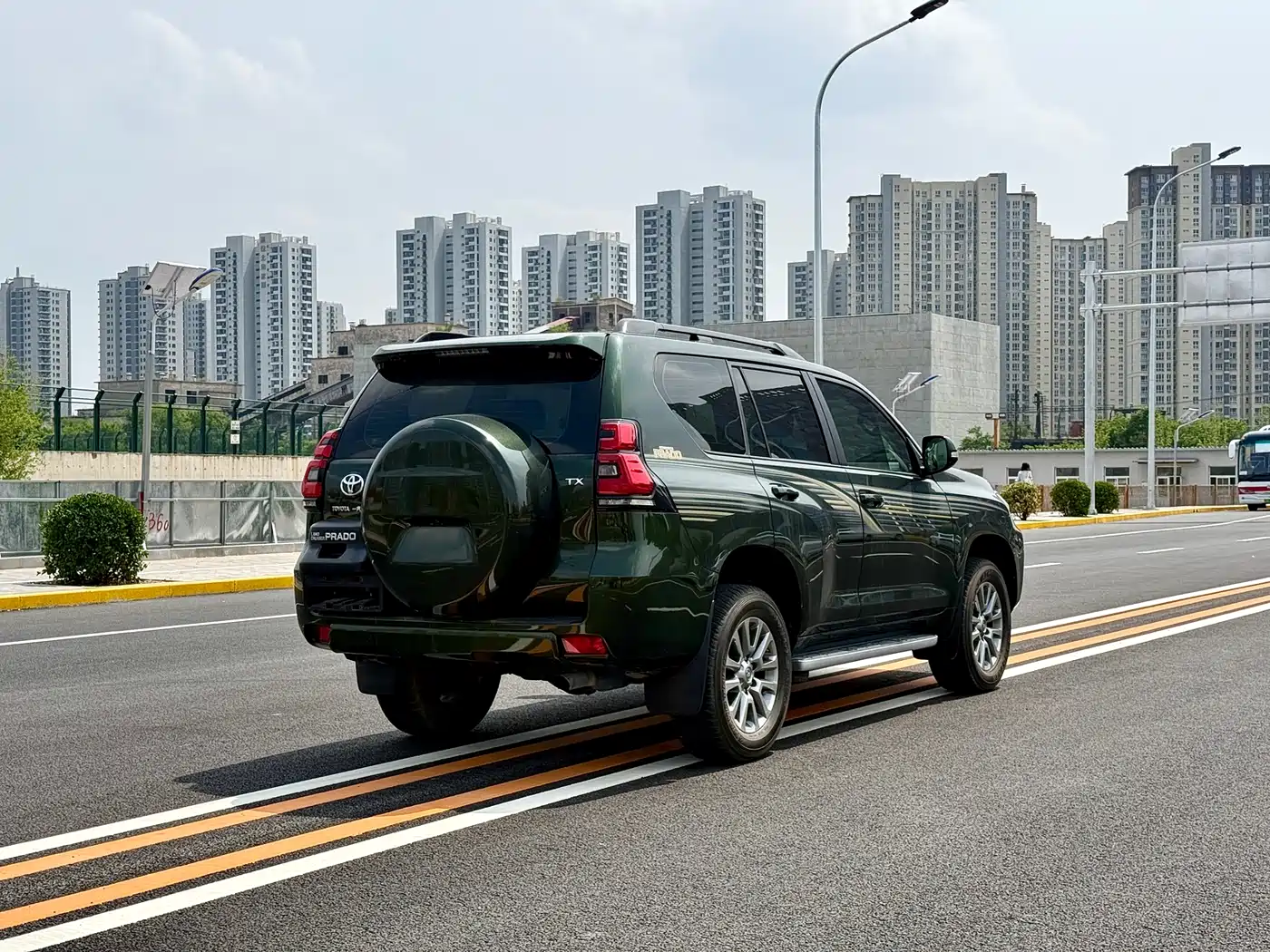 Toyota Prado 2018 3.5L Automatic TX-L NAVI Rear-mounted Spare Tire фото 6