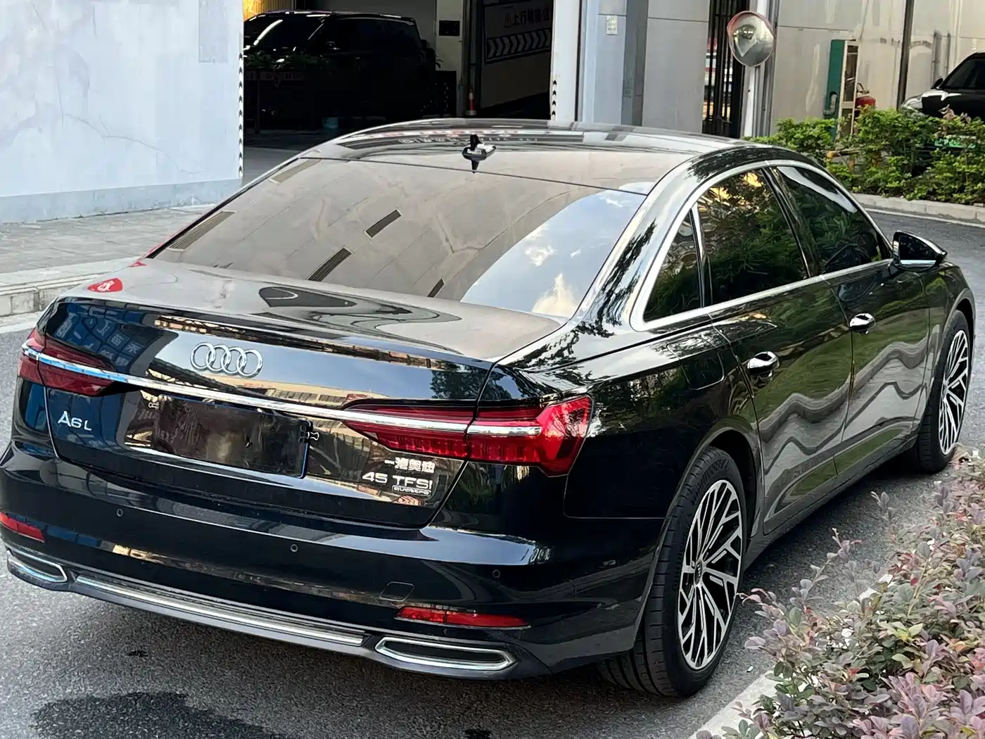 Audi A6L 2021 45 TFSI Exclusive Elegance фото 4
