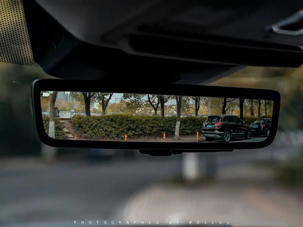 Land Rover Range Rover Evoque 2020 249PS R-DYNAMIC SE Sport Tech Edition фото 7