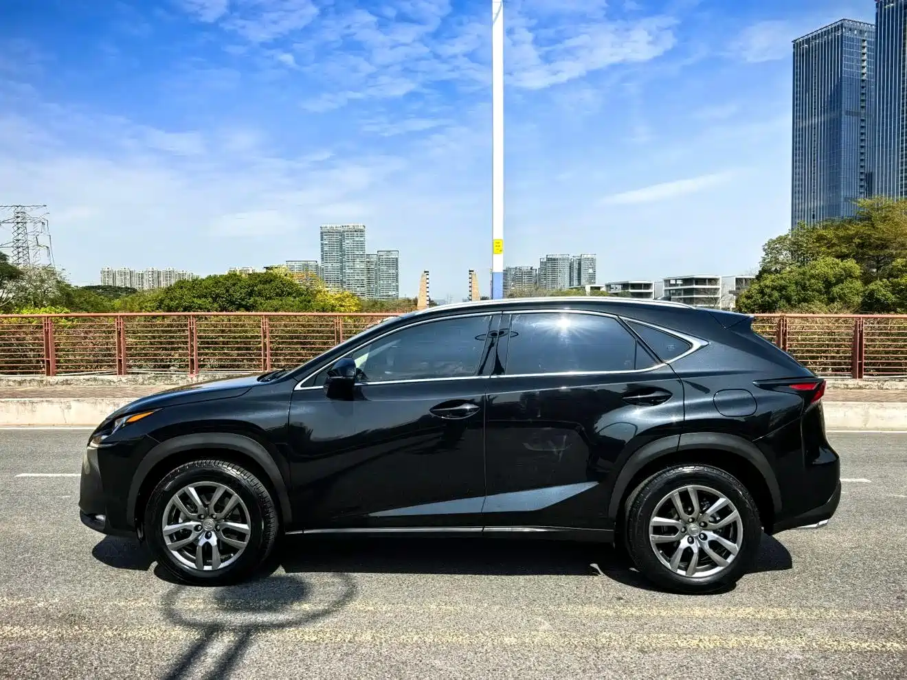 Lexus NX 2015 200t AWD F Sport фото 22