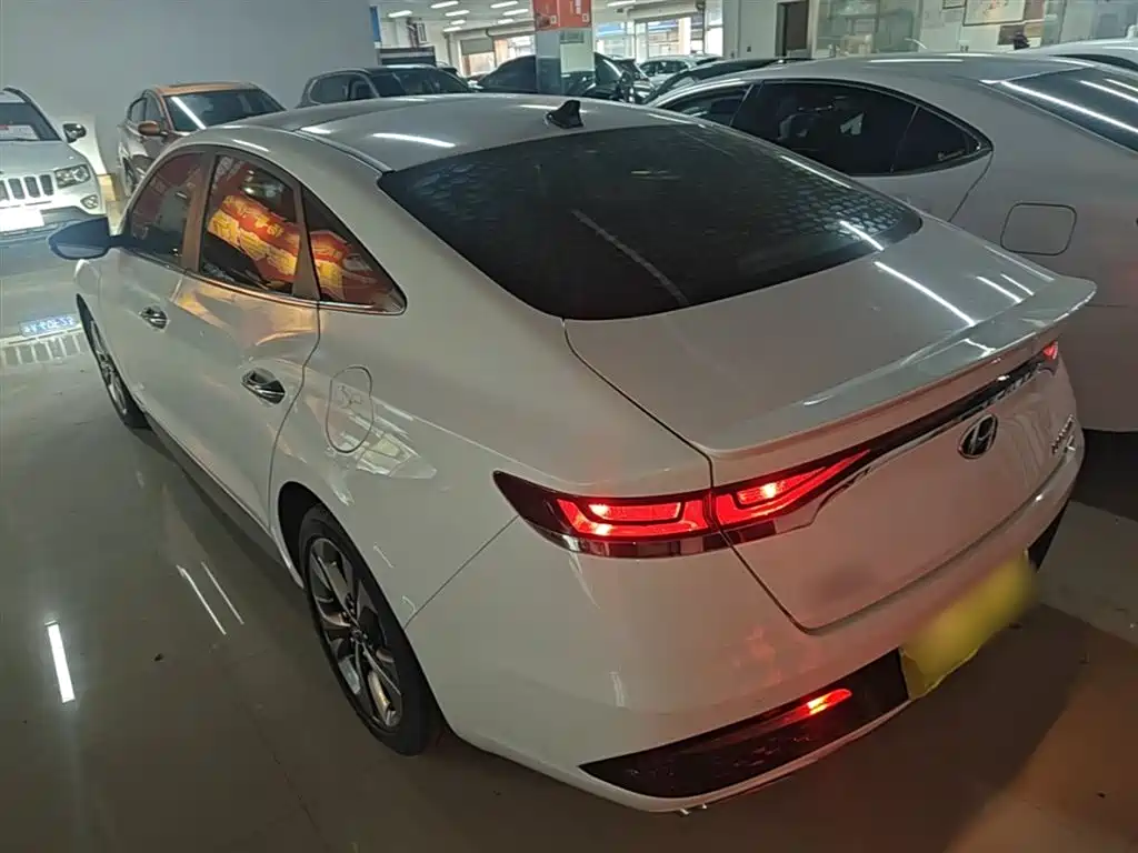 Hyundai Fista 2019 280TGDi Sport Edition China VI фото 5