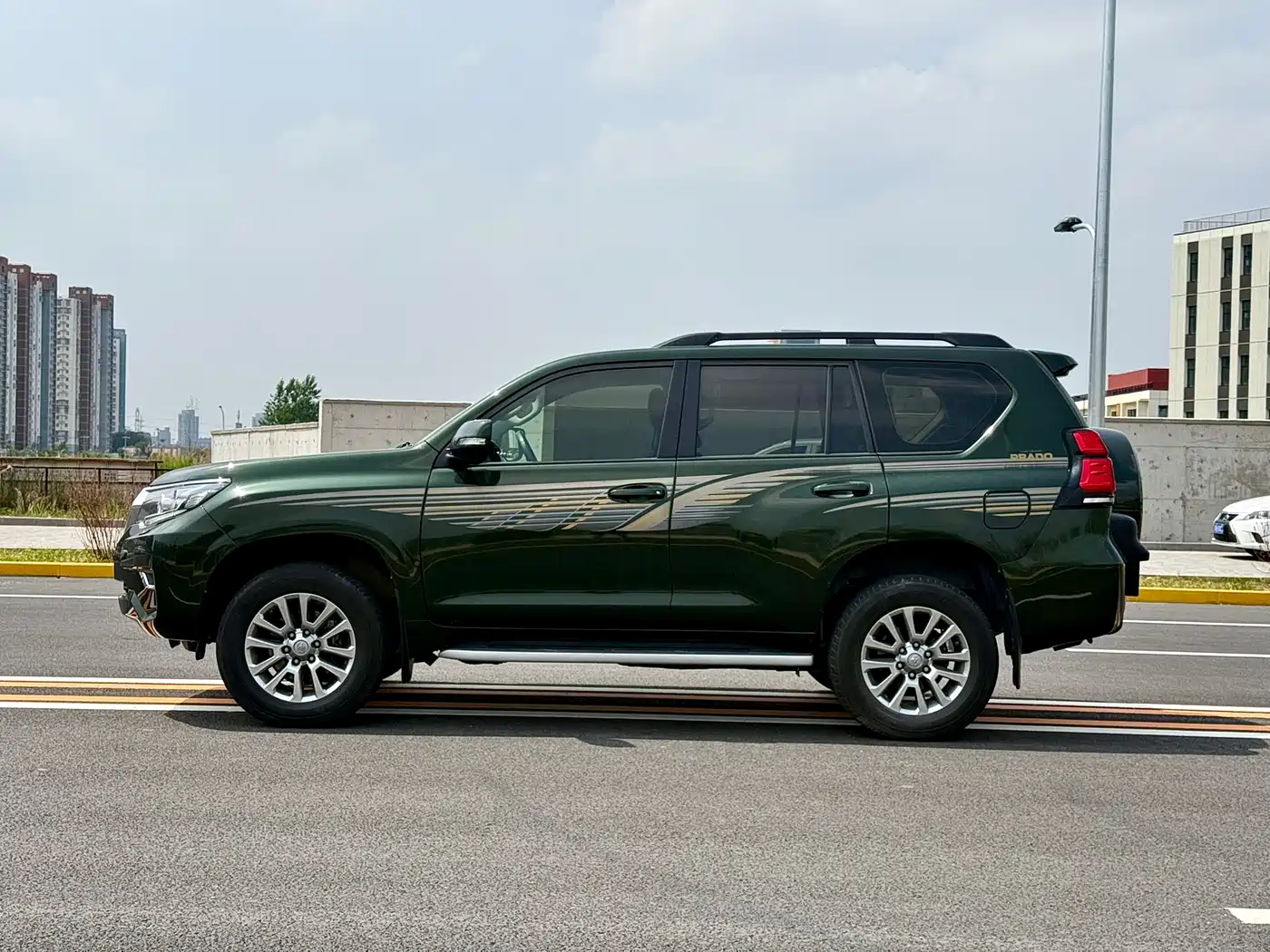 Toyota Prado 2018 3.5L Automatic TX-L NAVI Rear-mounted Spare Tire фото 5