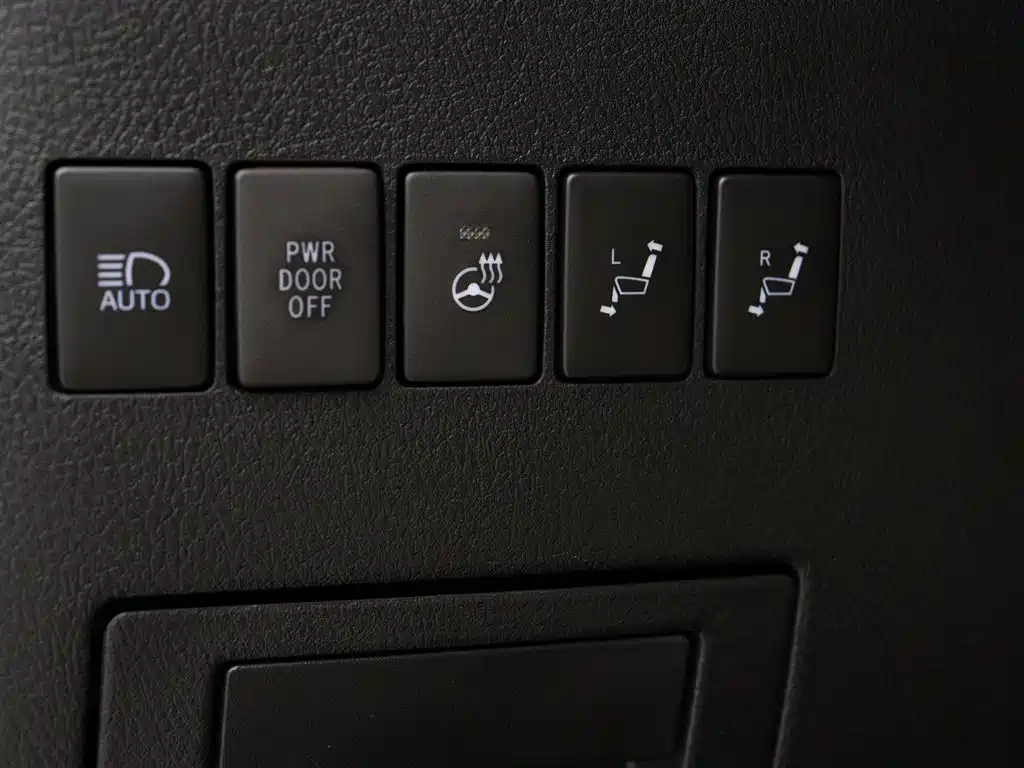 Toyota Alphard 2023 Dual Hybrid 2.5L Ultimate Gold Edition фото 8