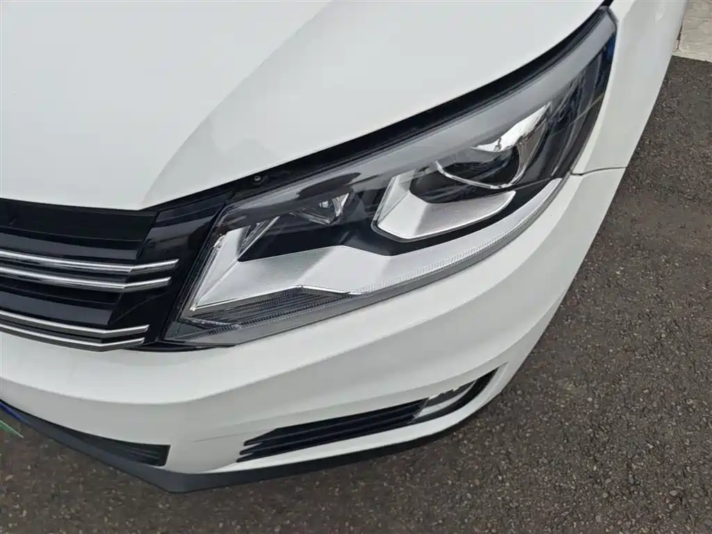 Volkswagen Tiguan 2016 280TSI Automatic 2WD Silk Road Fashion Edition фото 24