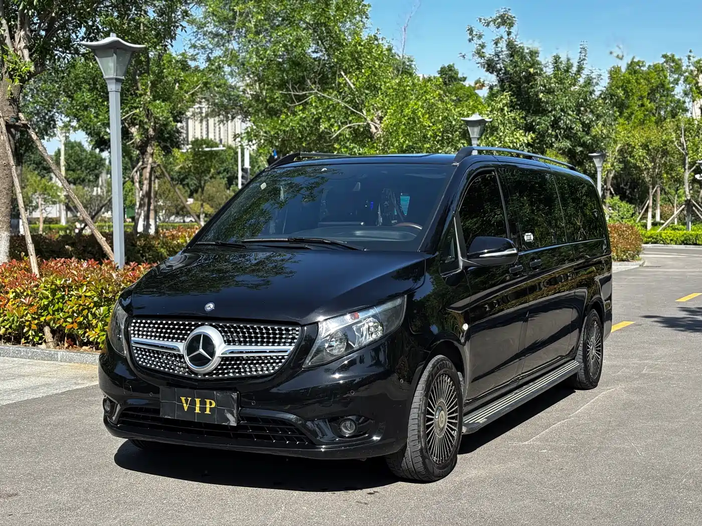 Mercedes-Benz Vito 2021 2.0T Business Edition 7-seater
