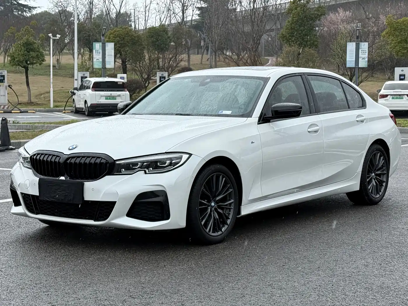 BMW 3 Series 2022 325Li M Sport Shadow Edition