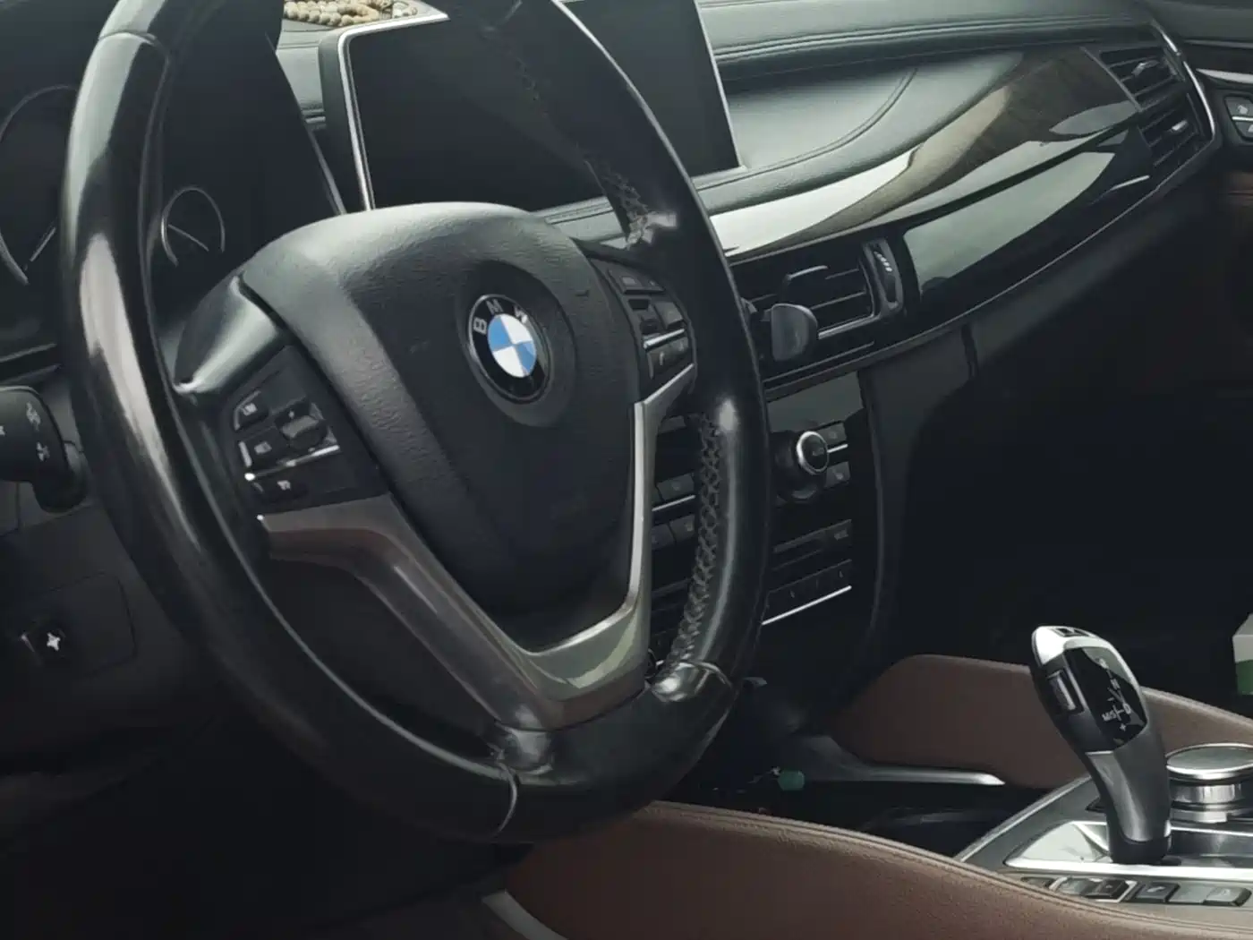 BMW X6 2017 xDrive28i фото 15