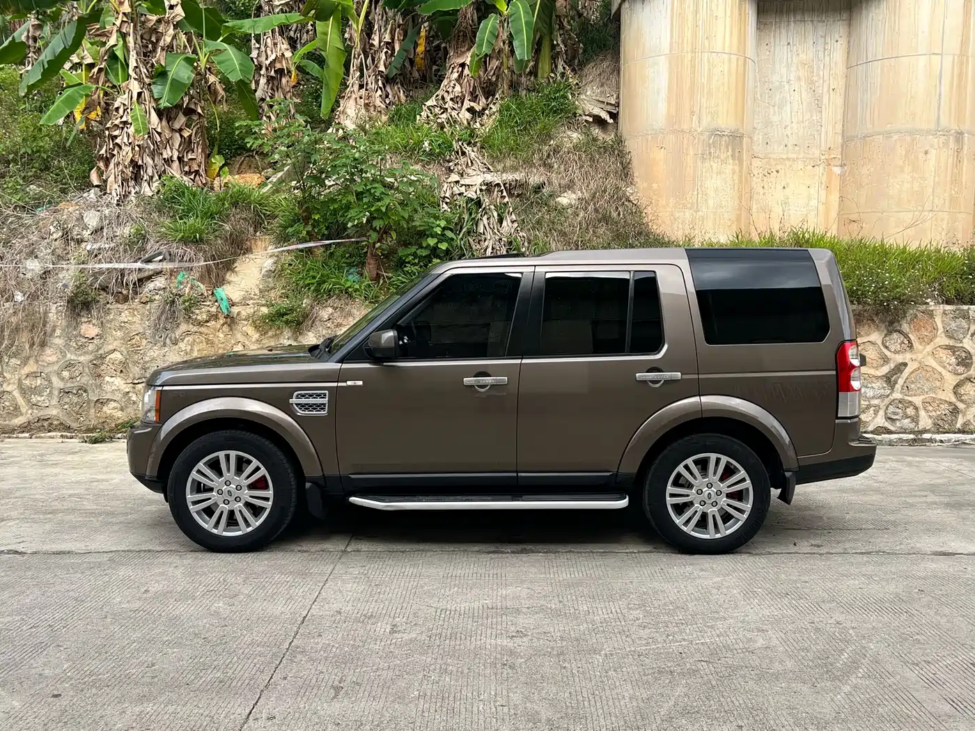 Land Rover Discovery 2011 3.0 SDV6 HSE Diesel фото 3
