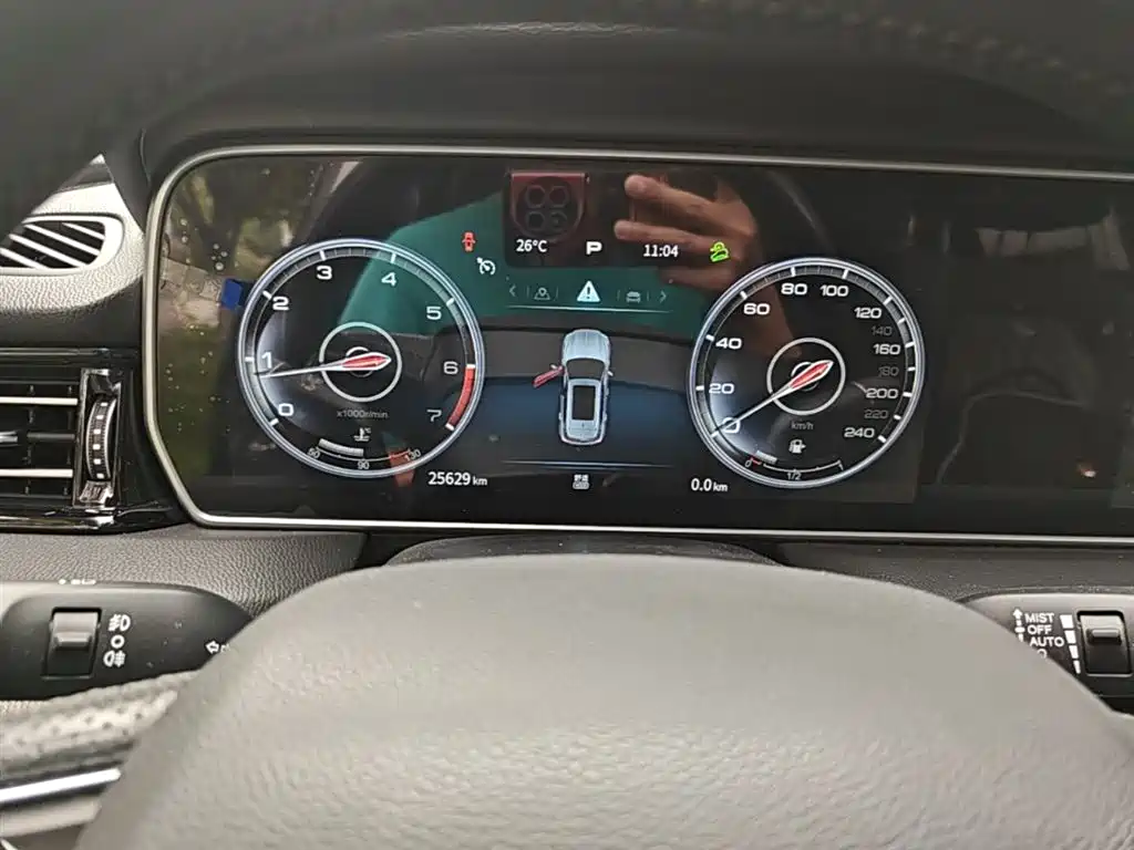 Hongqi HS5 2022 Facelift 2.0T Smart Flag Enjoyment Edition фото 12
