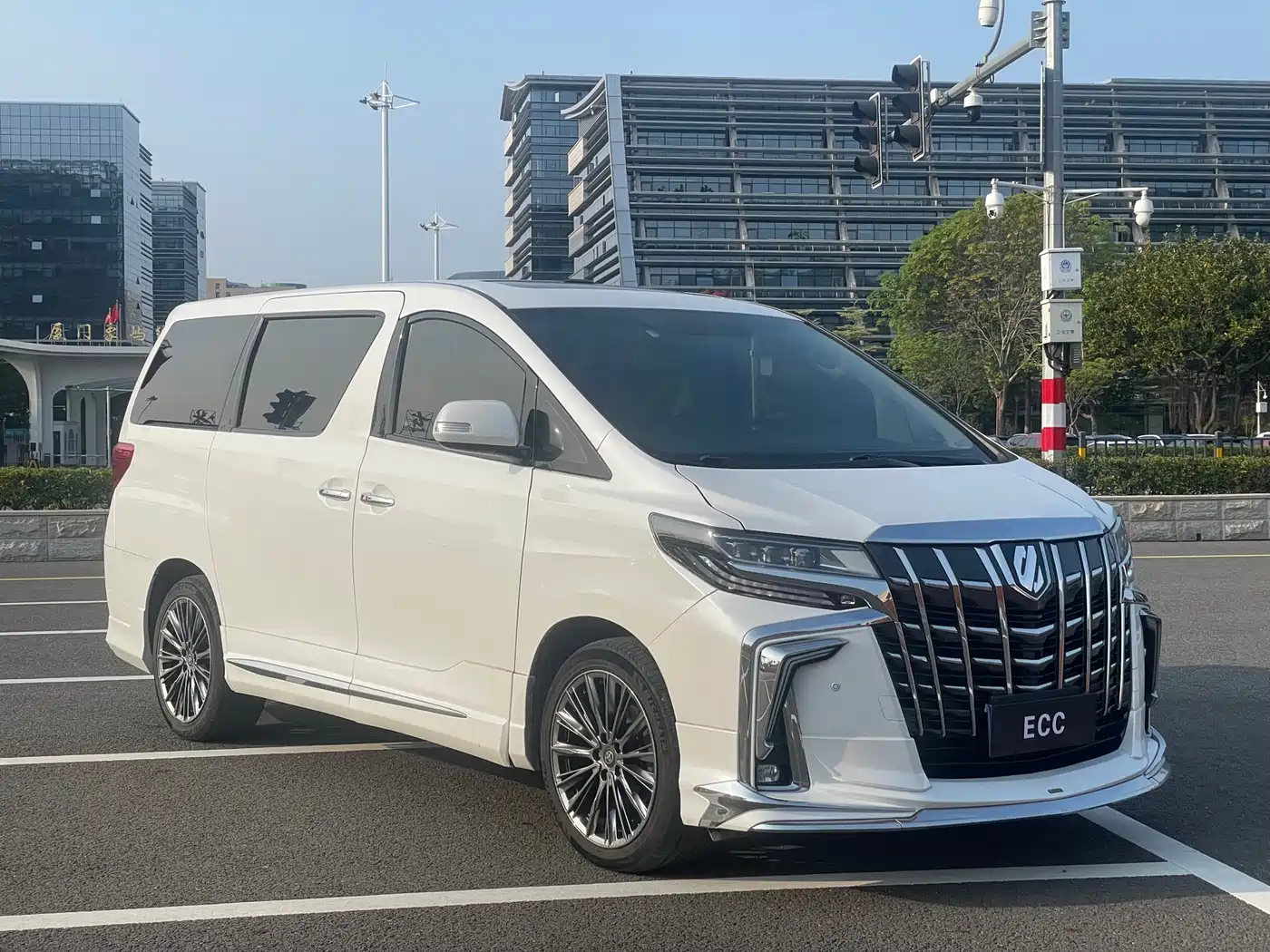 Toyota Alphard 2012 3.5L Luxury Edition фото 3