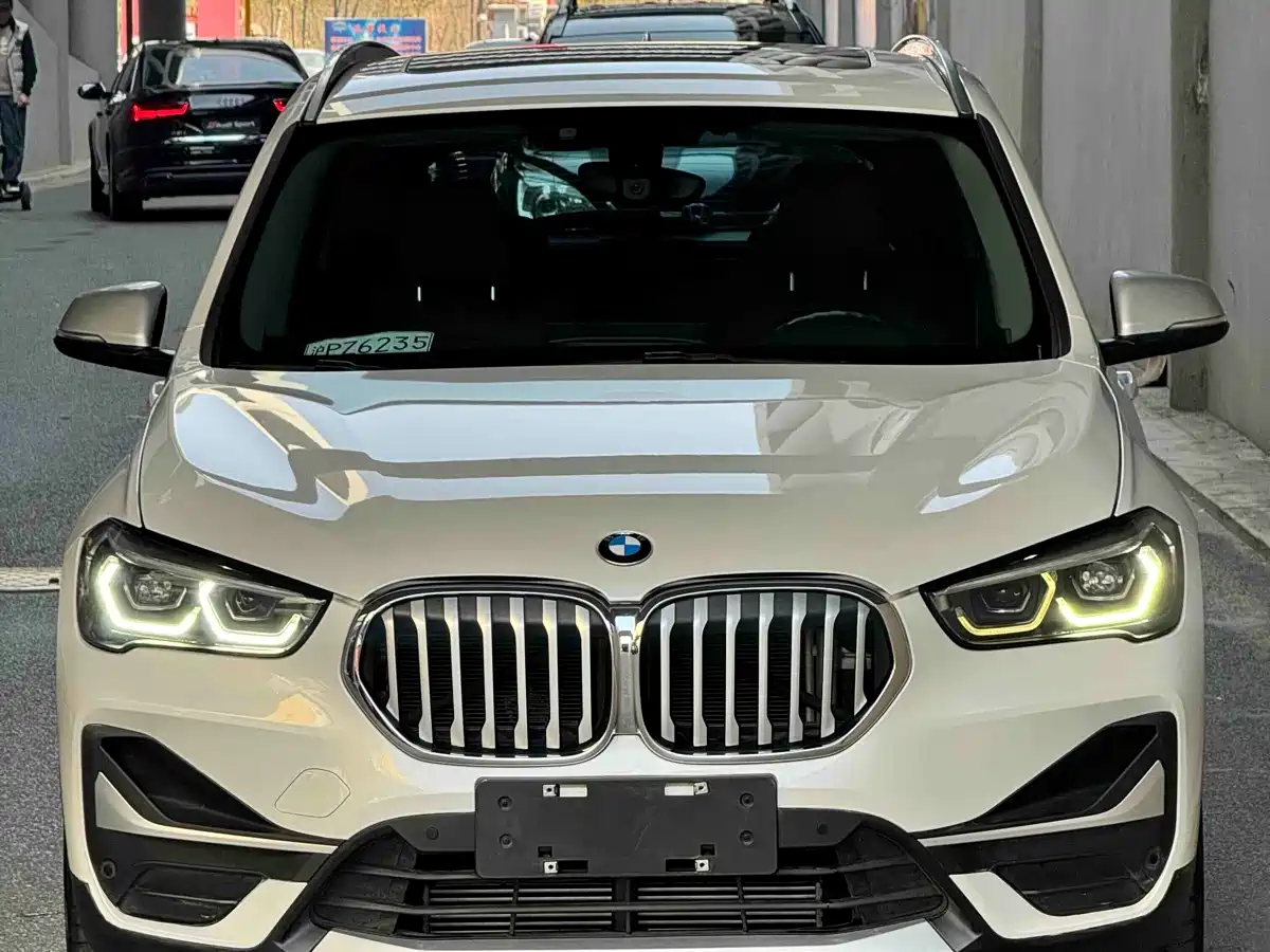 BMW X1 2022 Facelift xDrive25Li Premium Edition фото 3