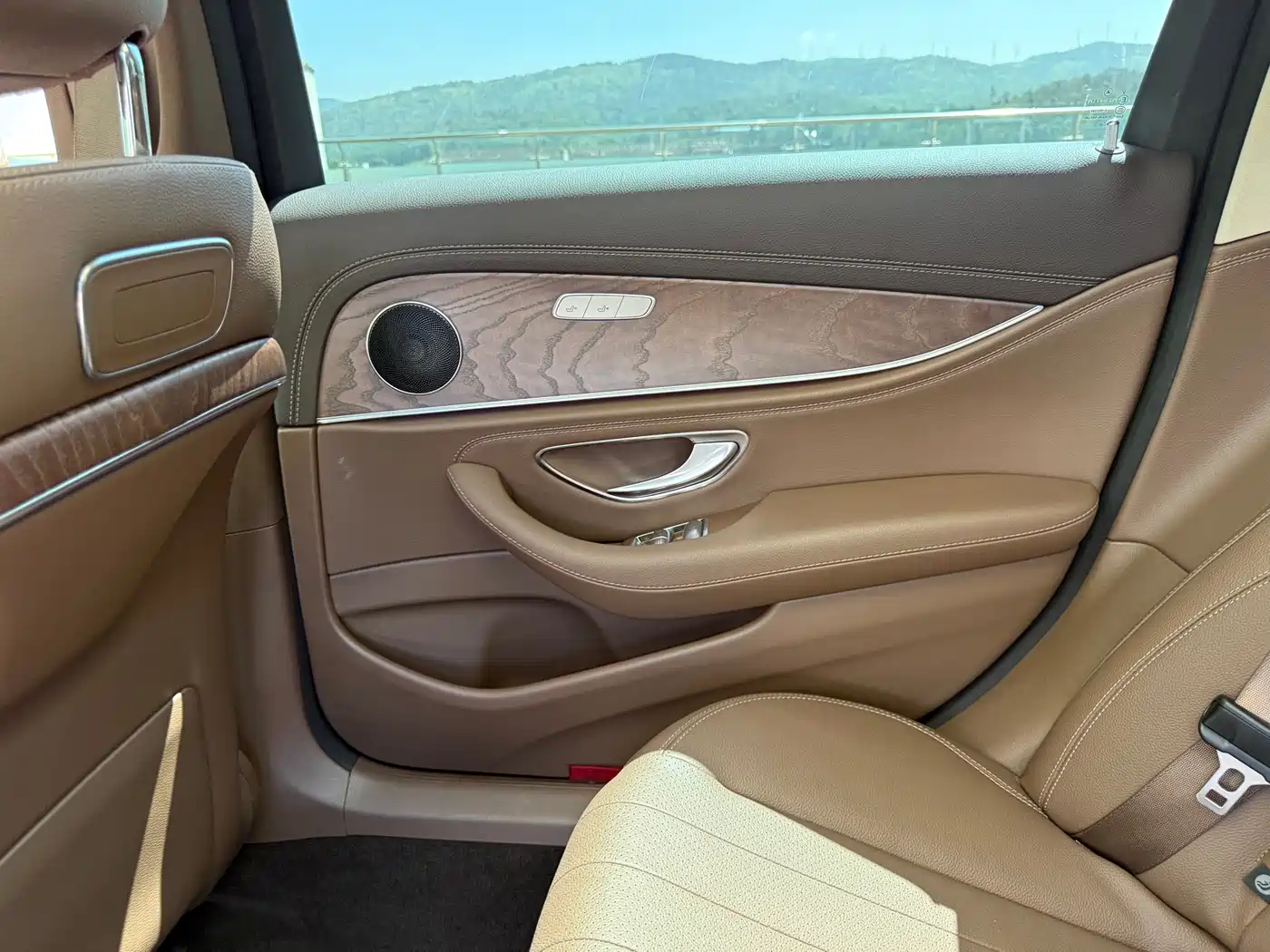 Mercedes-Benz E-Class 2020 Facelift E 300 L Fashion фото 32